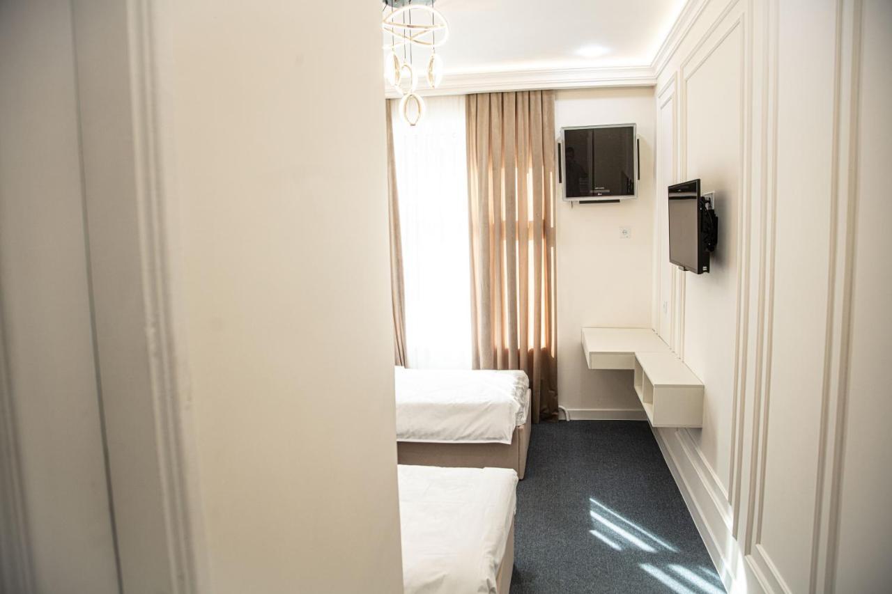 Hotel Lev Tolstoy Samarkand Esterno foto