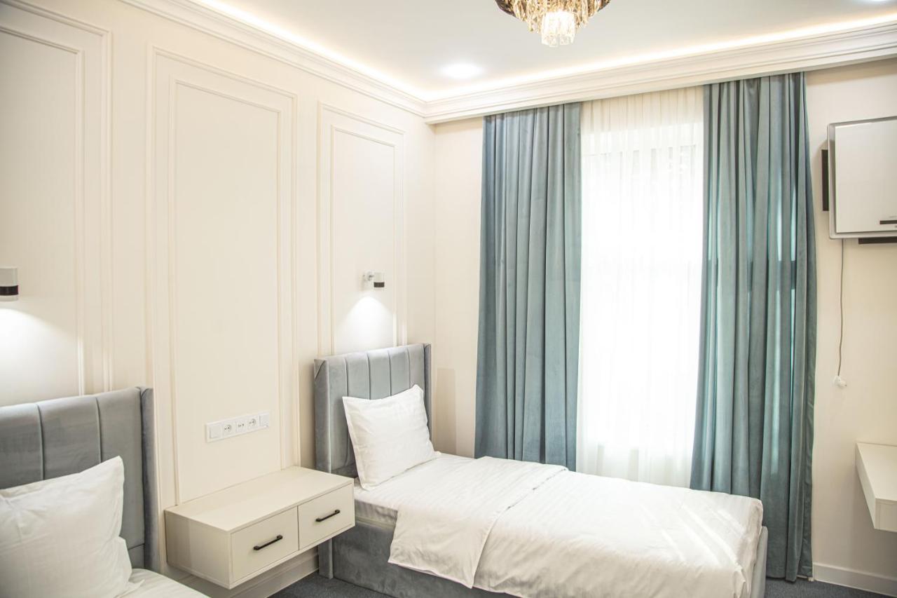 Hotel Lev Tolstoy Samarkand Esterno foto